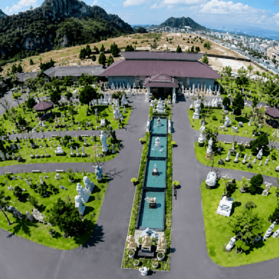 Stone carving artisans and sculptures at Non Nuoc Village in Danang